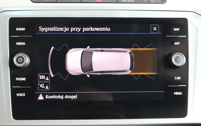 Volkswagen Passat cena 66900 przebieg: 187913, rok produkcji 2019 z Ostroróg małe 379